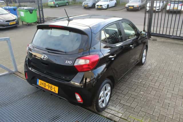 Hyundai i10 (2022) thumbnail 5