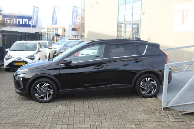 Hyundai Bayon (2023) thumbnail 4