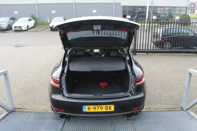 Porsche Macan (2015) thumbnail 5