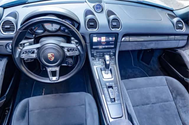 Porsche 718 Boxster (2018) thumbnail 3