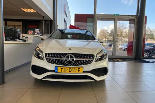 Mercedes-Benz A-Klasse (2017) thumbnail 2