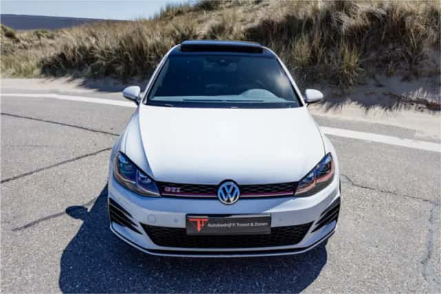 Volkswagen Golf (2019) thumbnail 5