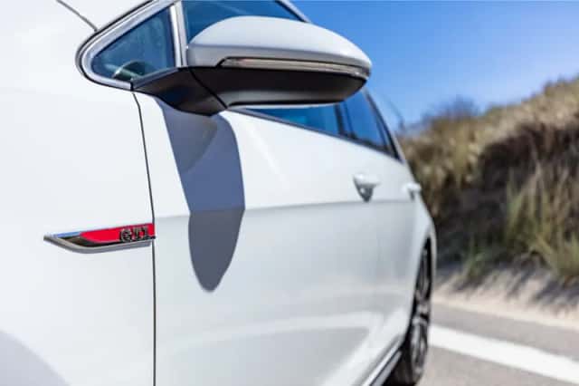 Volkswagen Golf (2019) thumbnail 6