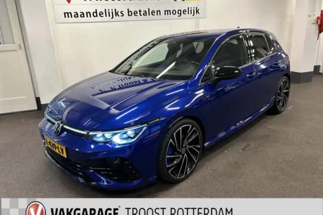 Volkswagen Golf (2021) thumbnail 1