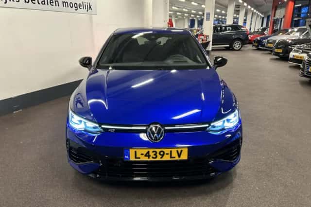 Volkswagen Golf (2021) thumbnail 3