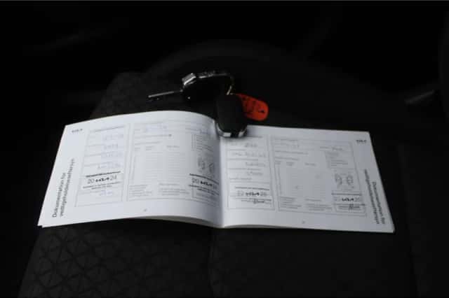 Kia Ceed (2023) thumbnail 2