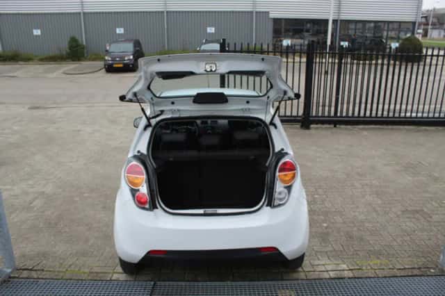 Chevrolet Spark (2013) thumbnail 5