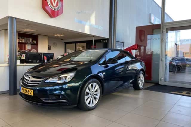 Opel Cascada (2014) thumbnail 1