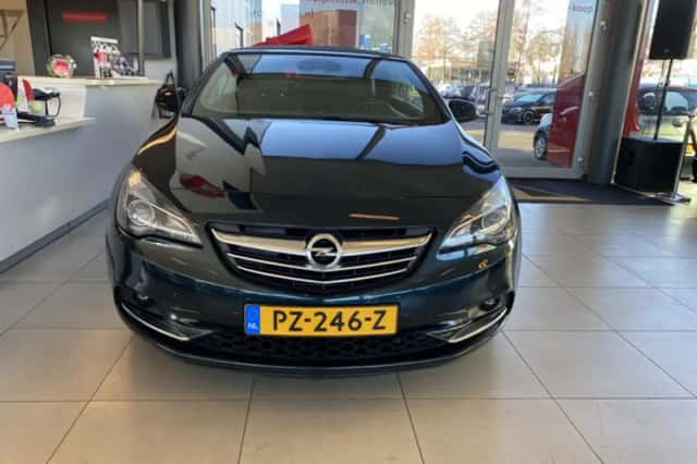 Opel Cascada (2014) thumbnail 5