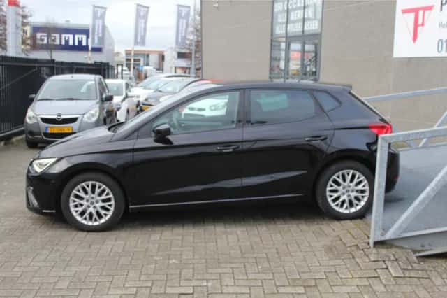 SEAT Ibiza (2024) thumbnail 2