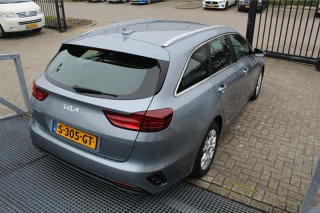 Kia Ceed (2023) thumbnail 6