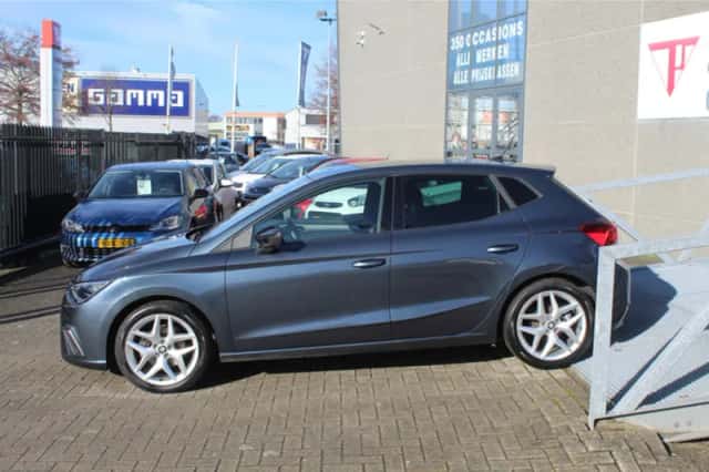 SEAT Ibiza (2021) thumbnail 3