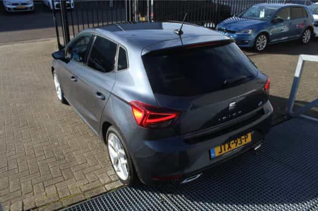 SEAT Ibiza (2021) thumbnail 4