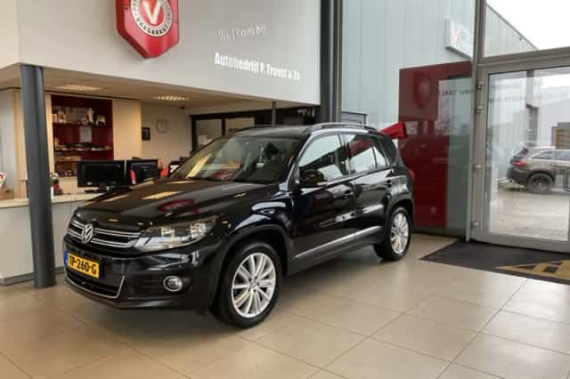 Volkswagen Tiguan (2016) thumbnail 1