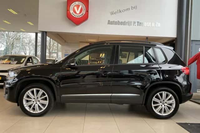 Volkswagen Tiguan (2016) thumbnail 6