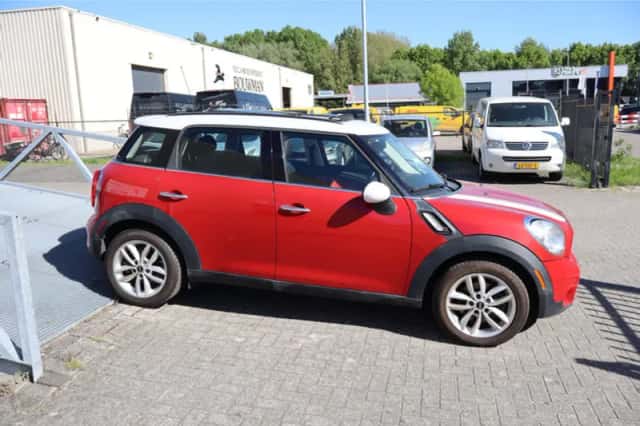 MINI Countryman (2013) thumbnail 6