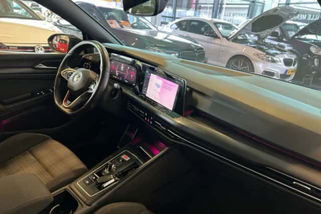 Volkswagen Golf (2020) thumbnail 2