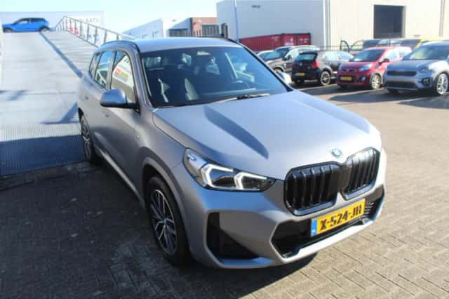 BMW X1 (2023) thumbnail 5