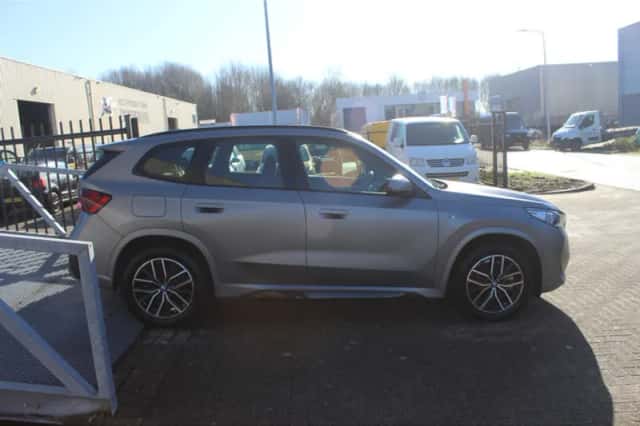 BMW X1 (2023) thumbnail 6