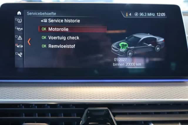 BMW 5-Serie (2018) thumbnail 3