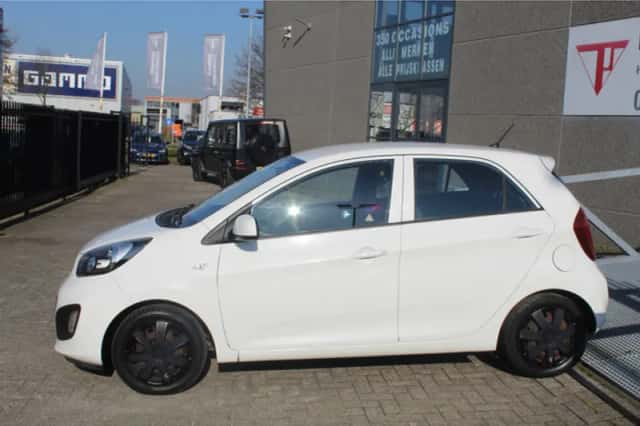 Kia Picanto (2013) thumbnail 4