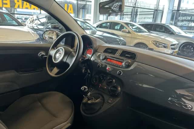 Fiat 500 (2015) thumbnail 2