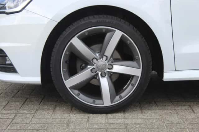 Audi A1 (2015) thumbnail 5