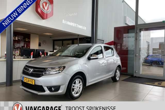 Dacia Sandero (2013) thumbnail 1