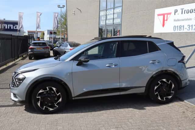 Kia Sportage (2022) thumbnail 4