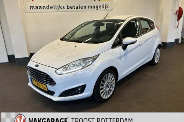 Ford Fiesta (2015) thumbnail 1