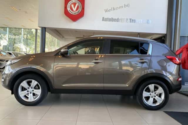 Kia Sportage (2014) thumbnail 4