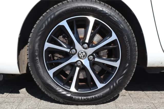 Toyota Yaris (2018) thumbnail 5
