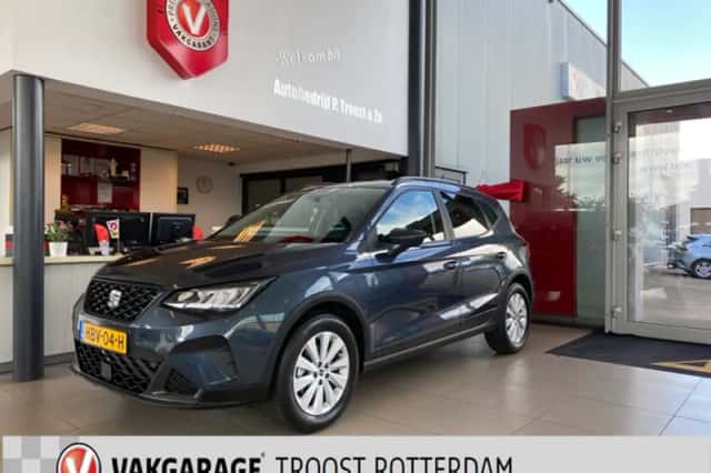 SEAT Arona (2024) thumbnail 1