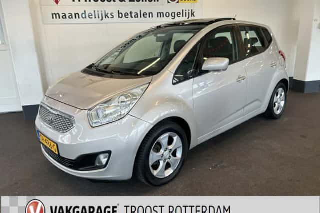 Kia Venga (2010) thumbnail 1