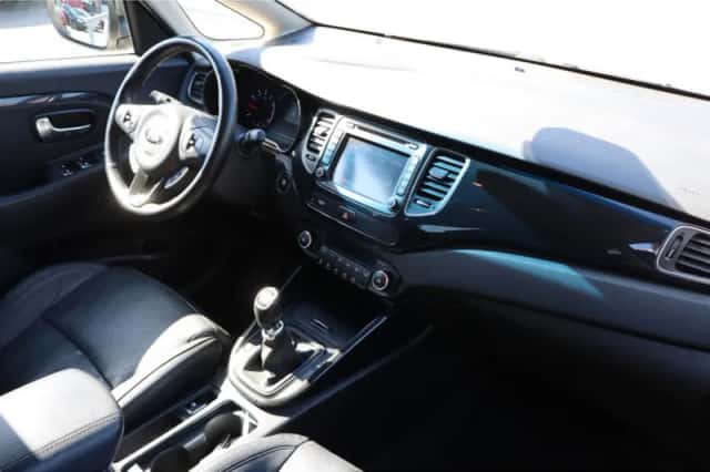 Kia Carens (2014) thumbnail 2