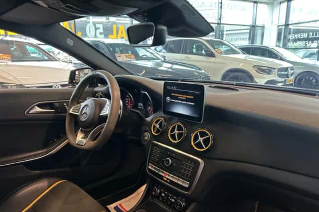 Mercedes-Benz A-Klasse (2018) thumbnail 2
