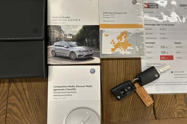 Volkswagen Golf (2018) thumbnail 3