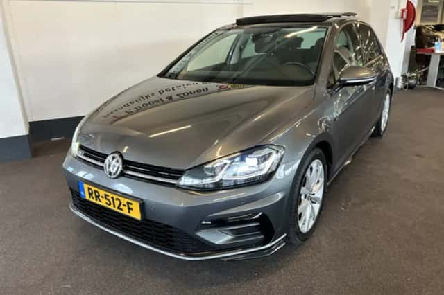 Volkswagen Golf (2018) thumbnail 5