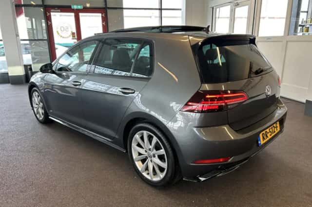 Volkswagen Golf (2018) thumbnail 6