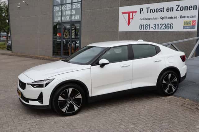 Polestar 2 (2023) thumbnail 3