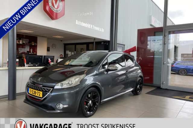 Peugeot 208 (2015) thumbnail 1