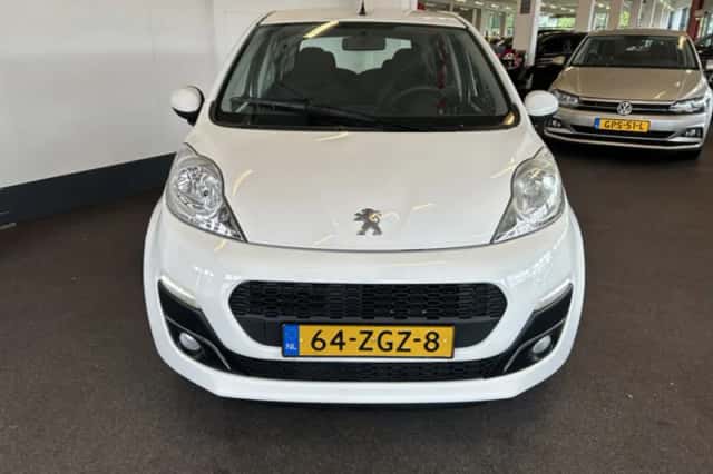 Peugeot 107 (2012) thumbnail 4