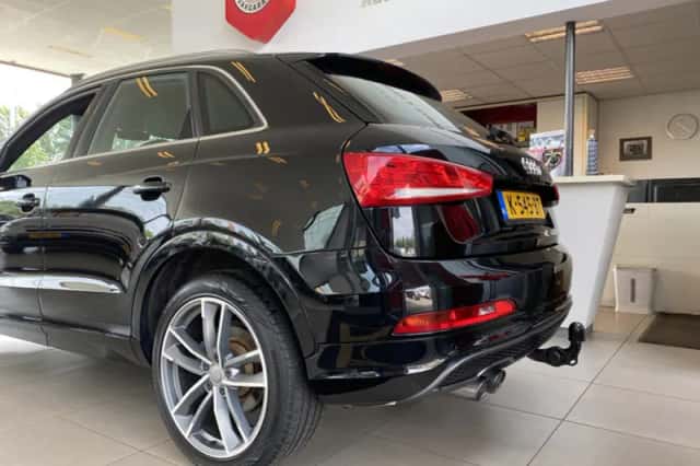 Audi Q3 (2018) thumbnail 6