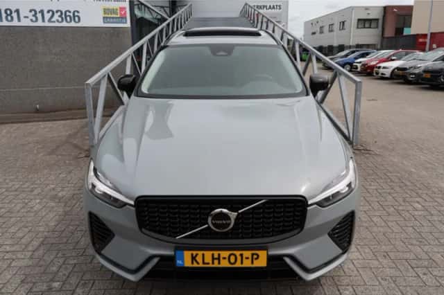 Volvo XC60 (2025) thumbnail 6