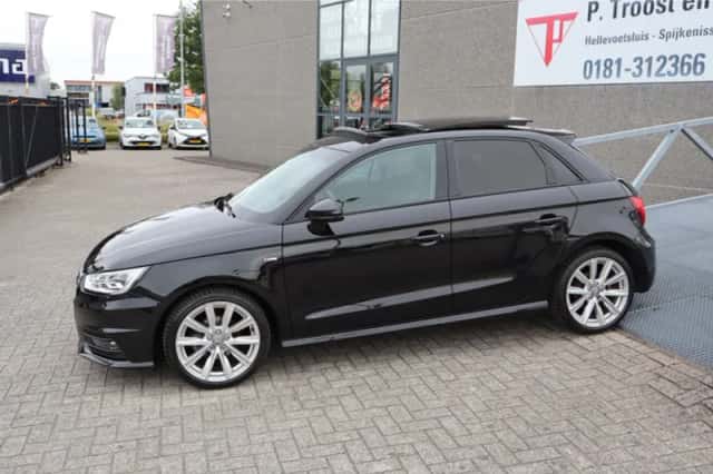 Audi A1 (2016) thumbnail 4