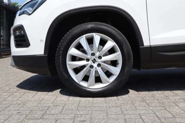 SEAT Ateca (2023) thumbnail 4