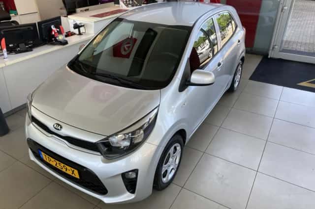 Kia Picanto (2019) thumbnail 3