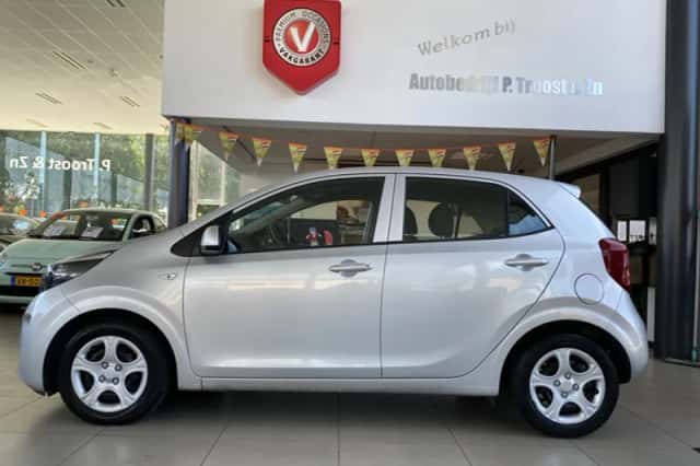Kia Picanto (2019) thumbnail 4