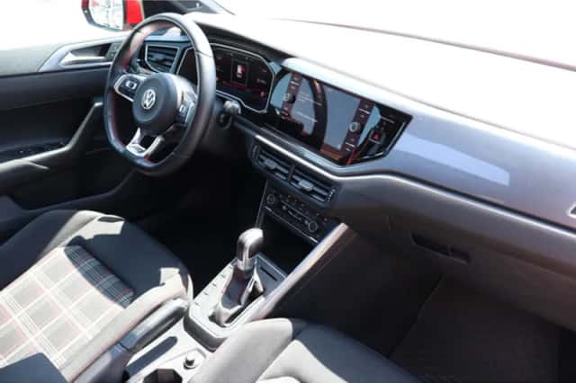 Volkswagen Polo (2019) thumbnail 2