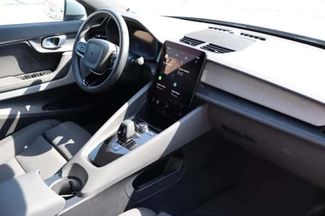 Polestar 2 (2023) thumbnail 2
